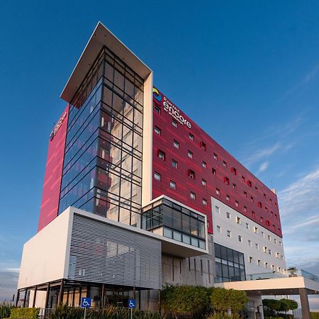 Ramada Encore By Wyndham Queretaro El Salitre Exterior foto