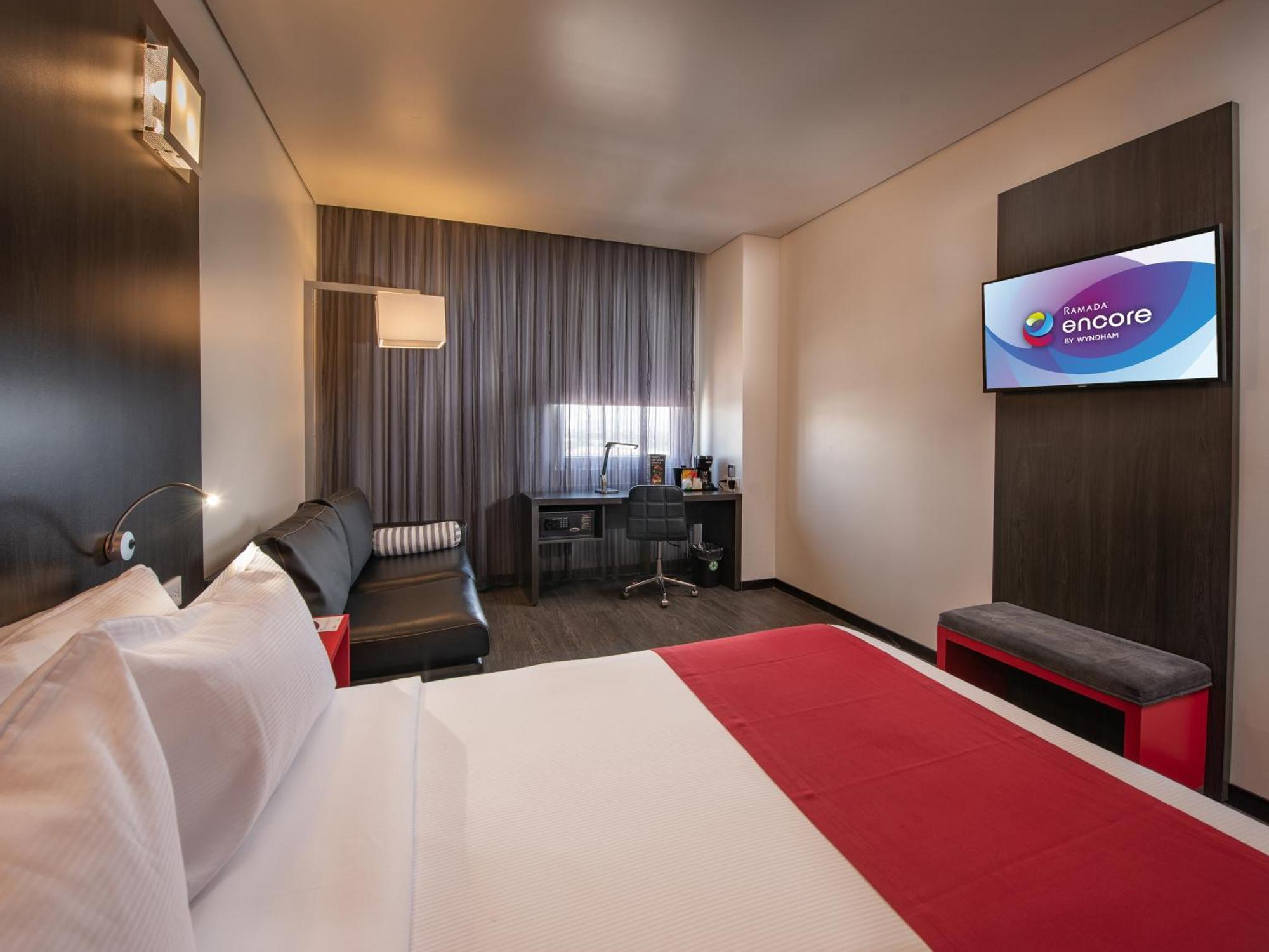 Ramada Encore By Wyndham Queretaro El Salitre Exterior foto